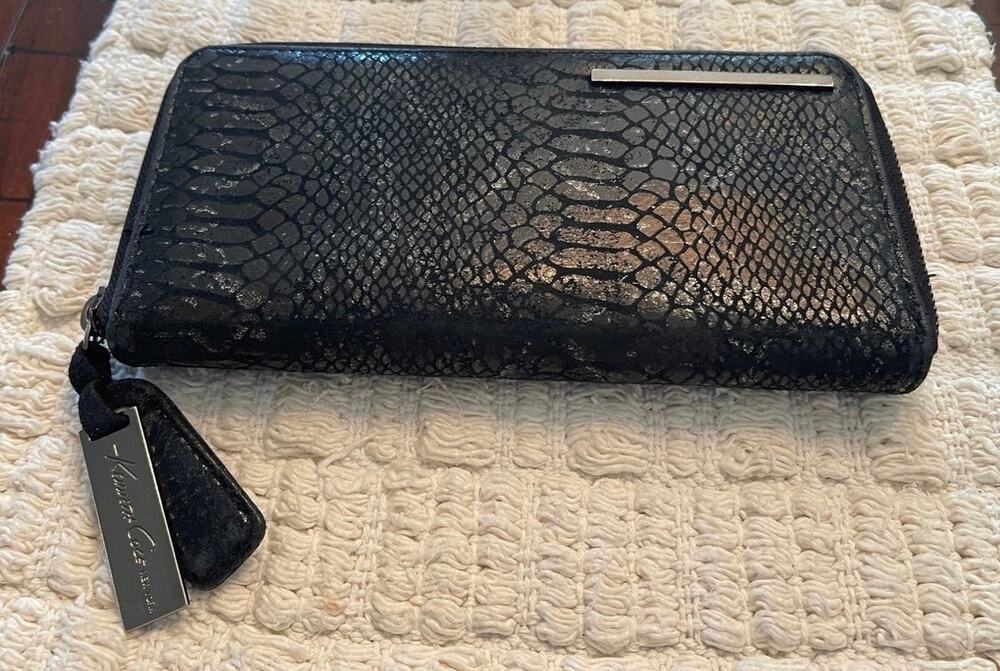 Kenneth Cole black snake print zip around wallet